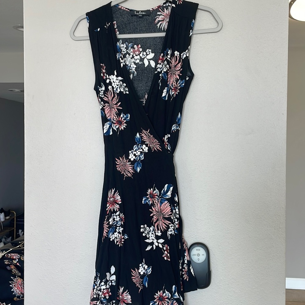 Lulus floral wrap dress